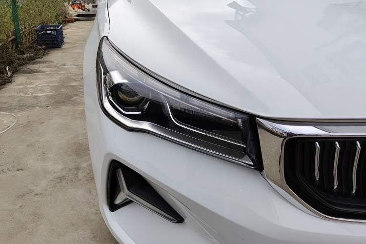 Used Geely Auto Emgrand 2023 4th Generation Champion Edition 1.5L CVT Prestige Model
