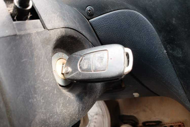 Used Baojun Lechi 2012 Revised 1.0L Manual P-TEC Standard Edition