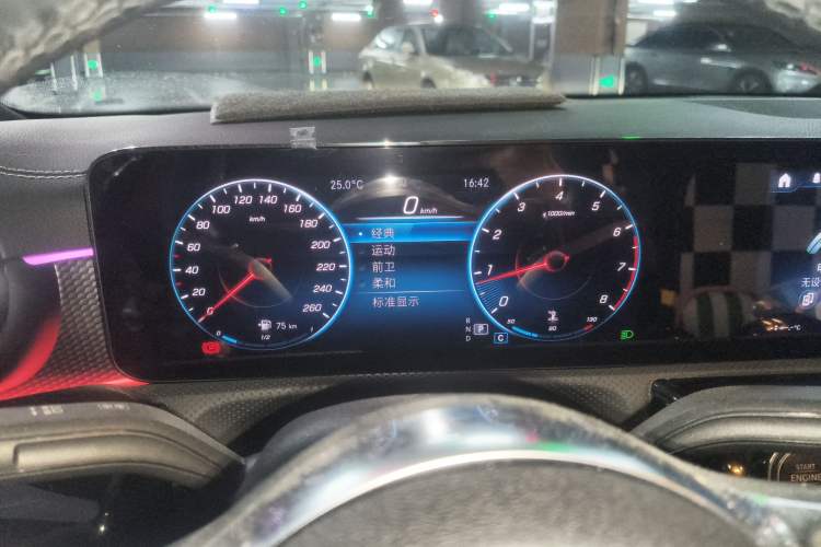 Used Mercedes-Benz A-Class 2022 Restyled A 200 L Sport Sedan Fashion Version
