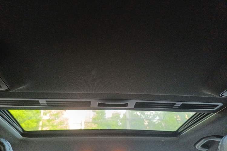 Used Mercedes-Benz E-Class 2015 Restyled E 260 L Sport Edition
