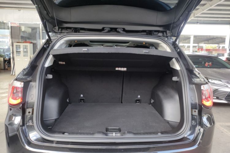 Used Jeep Compass 2020 220T Automatic Four-Wheel Drive Elite Edition Trunk