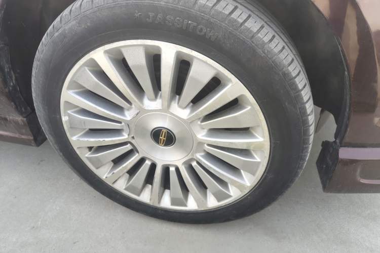 Used Lincoln Navigator 