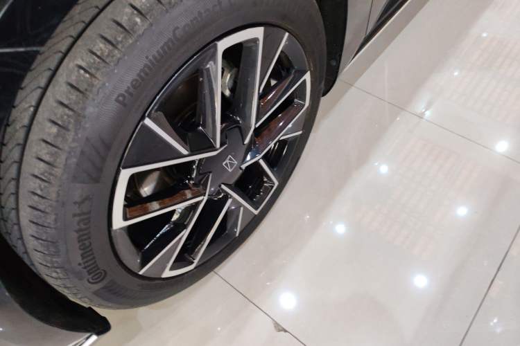 Used Avatr 06 2025 Max All-Electric Version Left Front Wheel Hub