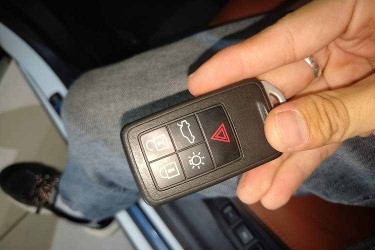 Used Volvo S60 2019 S60L Facelift T5 Intelligent Advanced Edition
