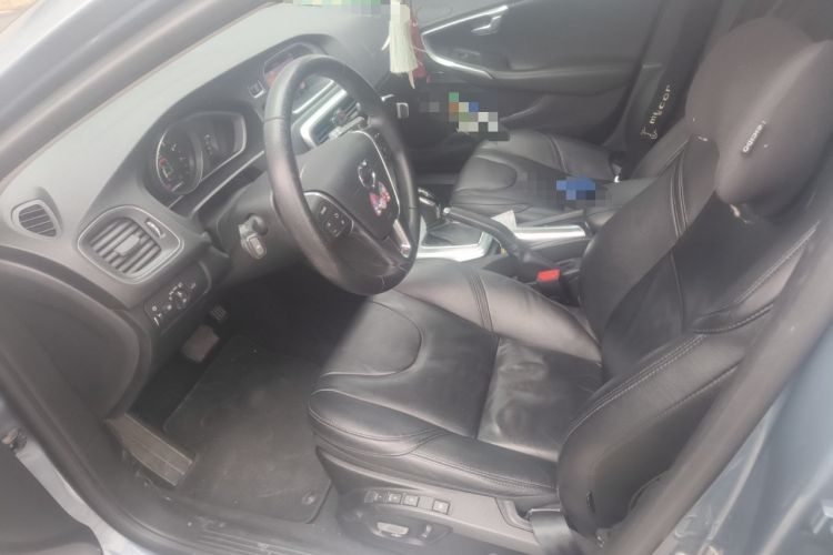 Used Volvo V40 2018 T3 Zhiya Edition