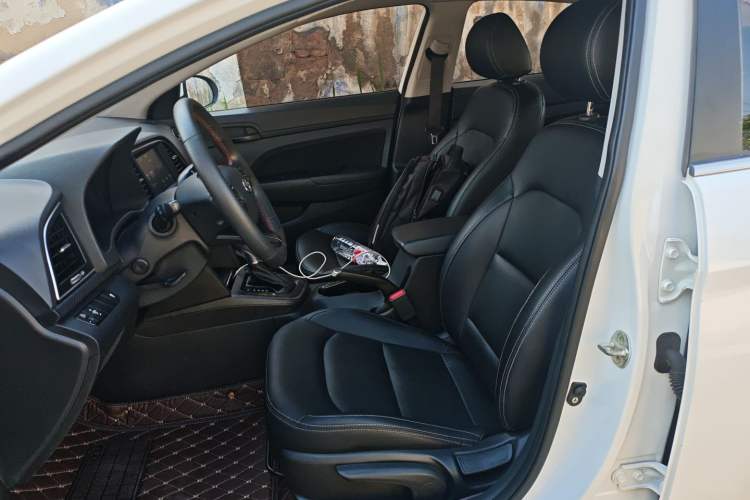 Used Hyundai Elantra (6th Generation / Lingdong) 2018 1.4T Dual-Clutch Xuan Dong · Dynamic Edition Left Front Seat