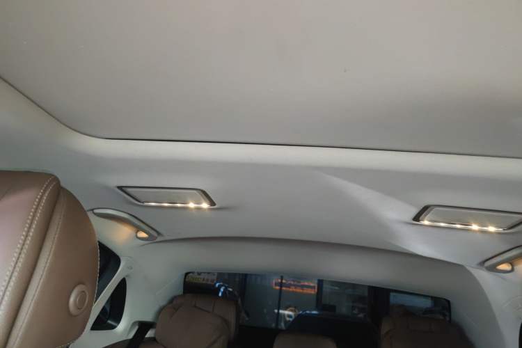 Used Mercedes-Benz E-Class 2018 Facelift E 200 L Sport Edition