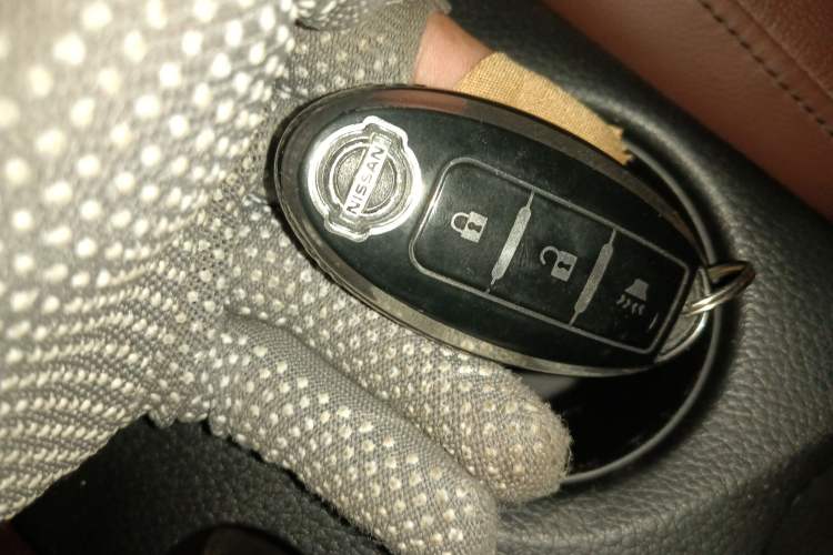 Used Nissan Tiida 2013 1.6L CVT Cool Cafe Edition Vehicle Key