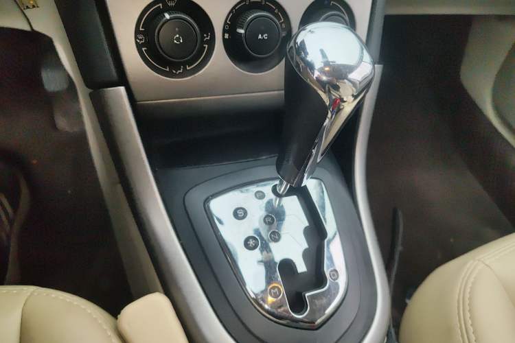 Used Peugeot 408 2011 2.0L Automatic Comfort Edition
