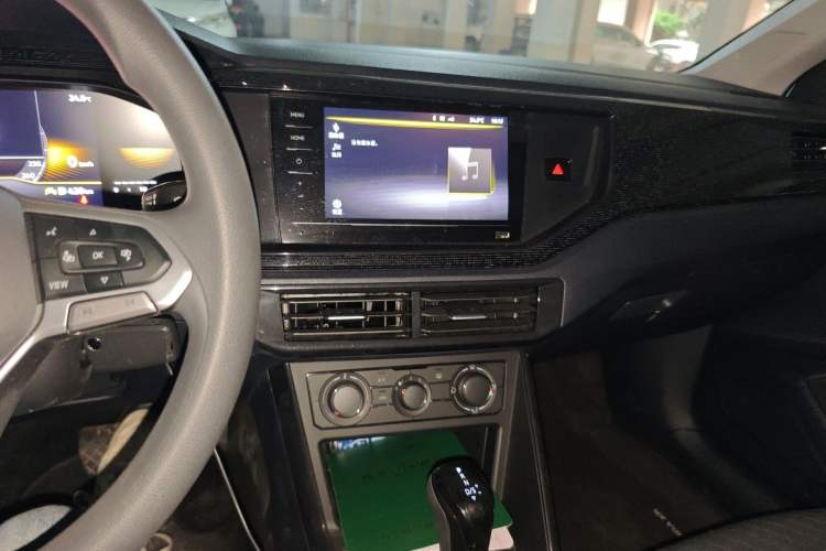 Used Volkswagen Lavida 2023 New Sharp 1.5L Automatic Excellent New Edition Audio And AC Panel