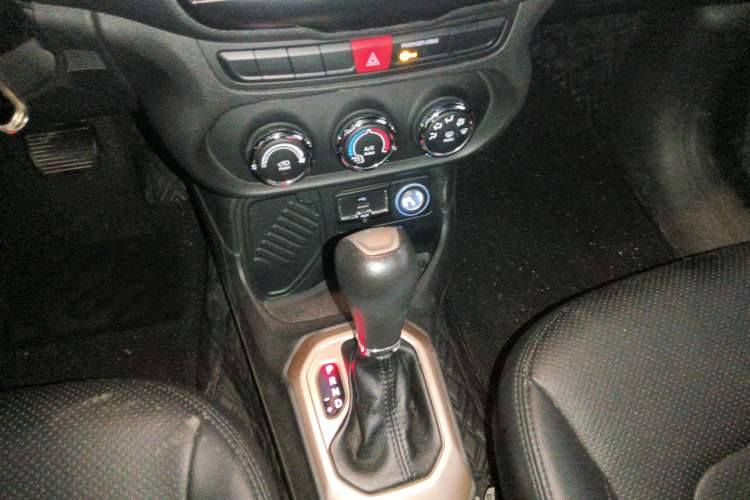 Used Jeep Renegade 2017 180T Automatic Kinetic Edition+