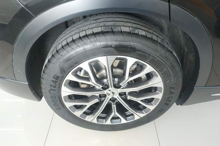 Used Nio ES6 2024 75 kWh
