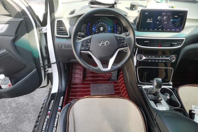 Used Hyundai Tucson 2020 280TGDi Two-Wheel-Drive GLS Fashion Edition China VI Standard Steering Wheel