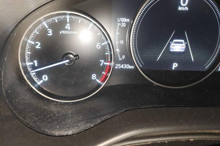 Used Mazda Mazda 3 Axela 2021 1.5L Automatic Luxury Version