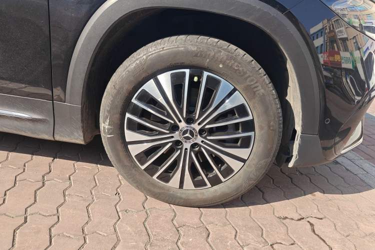 Used Mercedes-Benz EQB 2025 EQB 260 Right Front Wheel Hub