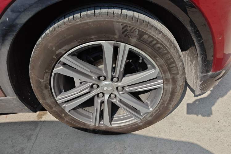 Used Cadillac LYRIQ 2022 Rear-Drive Long-Range Luxury Edition
