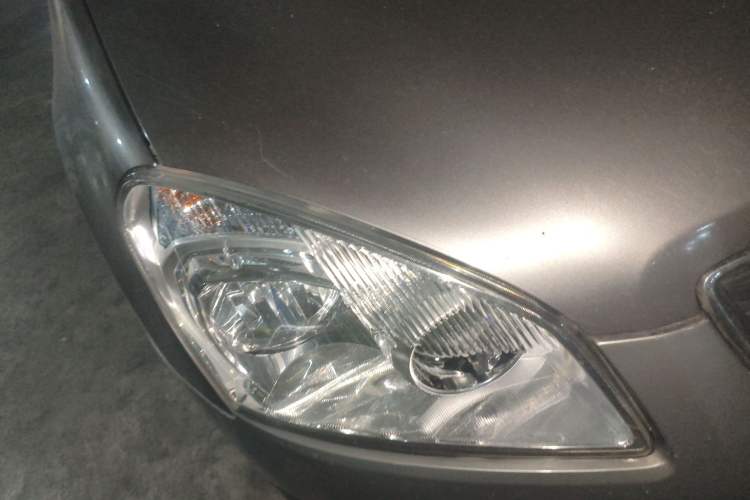 Used Nissan Qashqai 2012 2.0 XL Fire 6MT 2WD Right Front Headlight