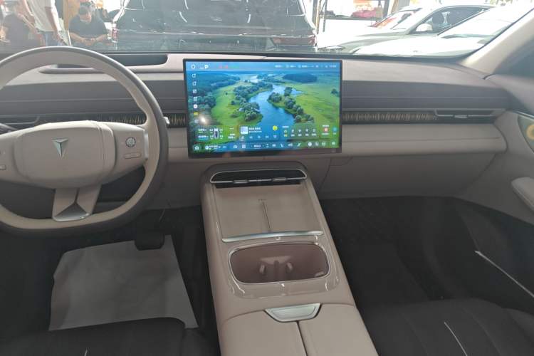 Used Deepal S07 2026 230Ultra with Huawei Qiankun ADS SE Edition Audio And AC Panel