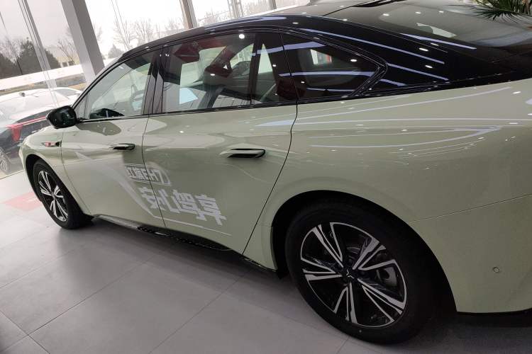 Used Hongqi EH7 2024 820 Pro Honor Edition