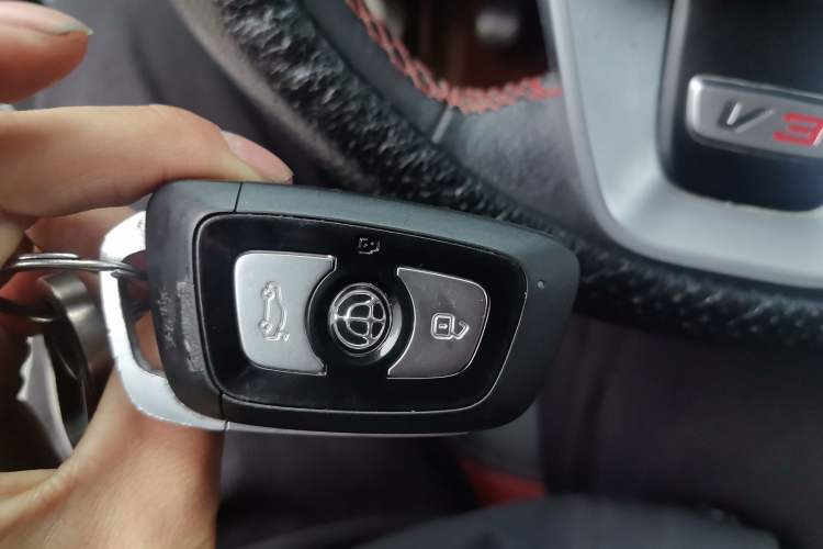 Used Brilliance V3 2017 1.5L Manual Smart Model