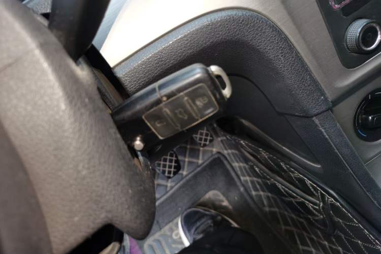 Used Volkswagen Lavida 2013 1.6L Manual Comfort Edition
