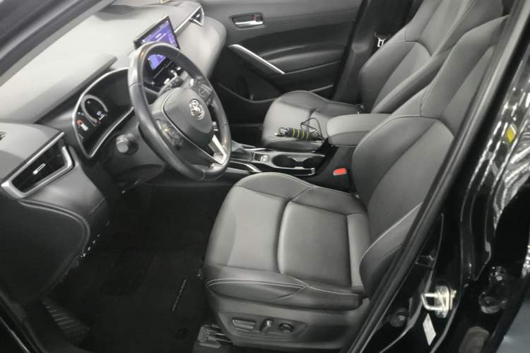 Used Toyota FRONTLANDER 2023 2.0L Smart Electric Hybrid Dual-Engine Deluxe Version