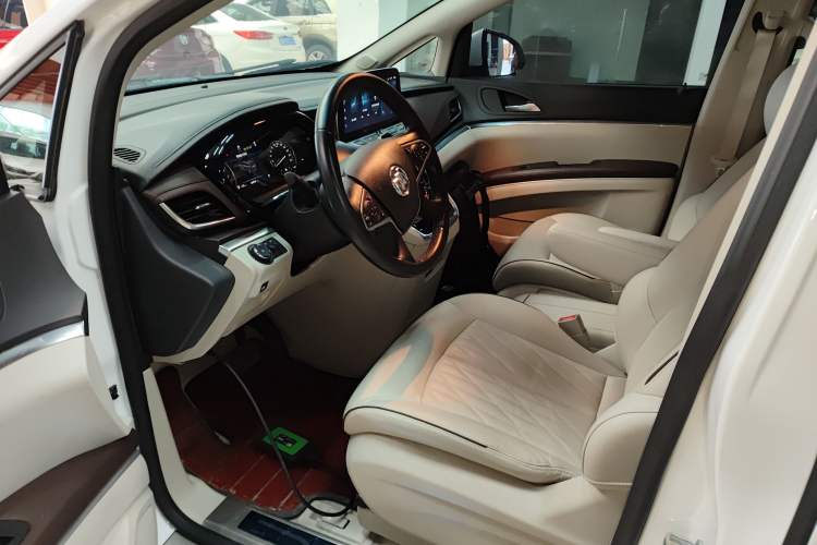 Used Buick GL8 2021 Land Cruiser Executive 652T Premium Model