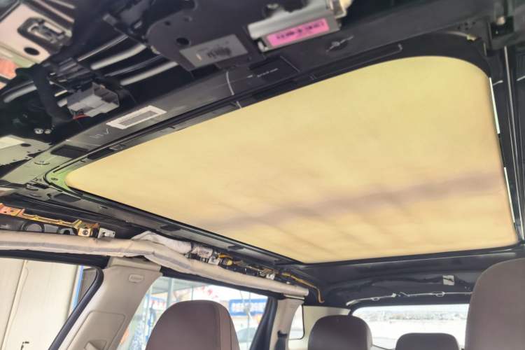 Used Geely Auto Emgrand X7 Sport 2016 1.8TD Automatic ZhiZun Version Headliner