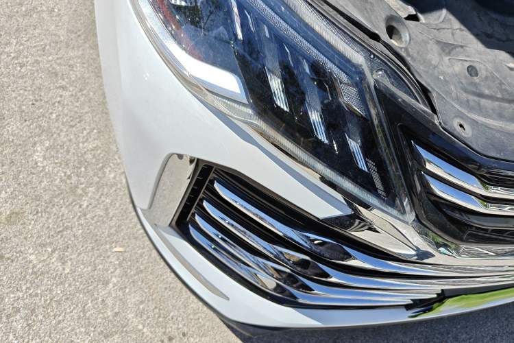 Used SAIC MAXUS G50 2023 PLUS 1.5T Automatic Cruise Version Right Front Headlight