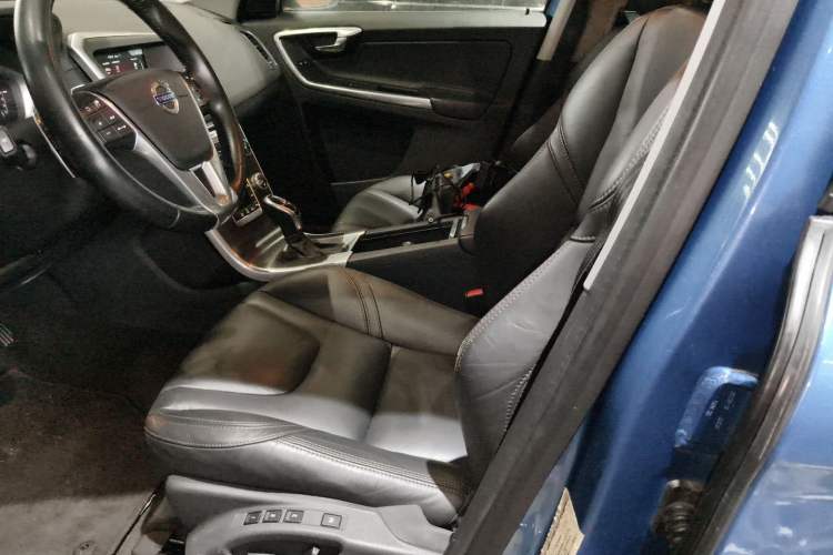 Used Volvo XC60 2015 T5 Zhiya Edition
