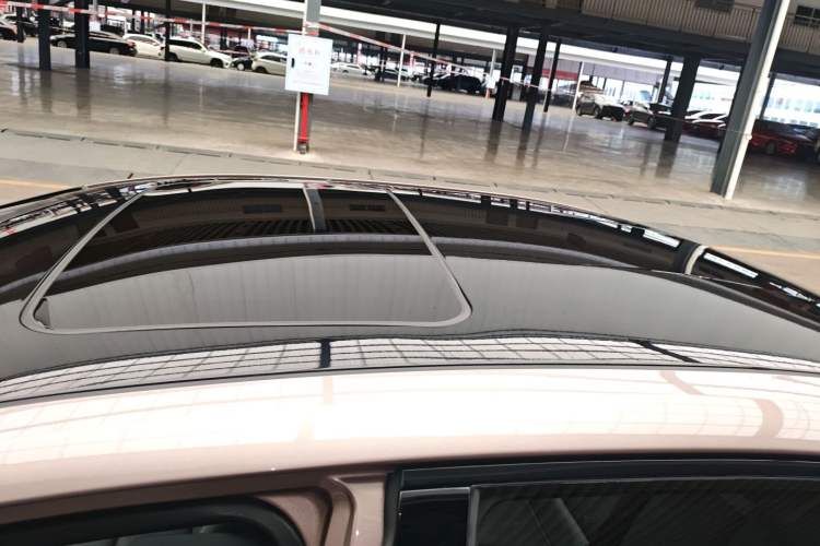 Used Toyota bZ3 2023 616 km Long-Range Premium
