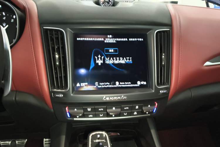 Used Maserati Levante 2019 3.0T Standard Version China VI Audio And AC Panel