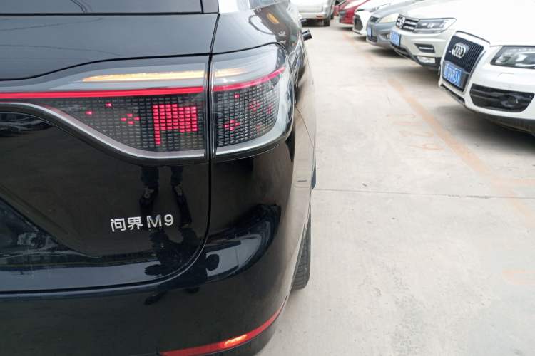 Used Hima AITO M9 2025 Extended-Range Ultra Version 52 kWh 6-Seater