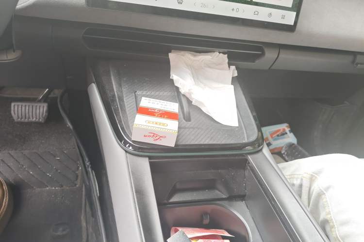 Used Lynk & Co 08 EM-P 2025 245km Ultra-Long Range Halo Audio And AC Panel