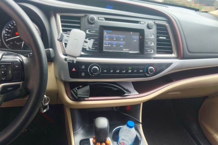 Used Toyota Highlander 2015 2.0T Two-Wheel Drive Elite Edition 5 Seats