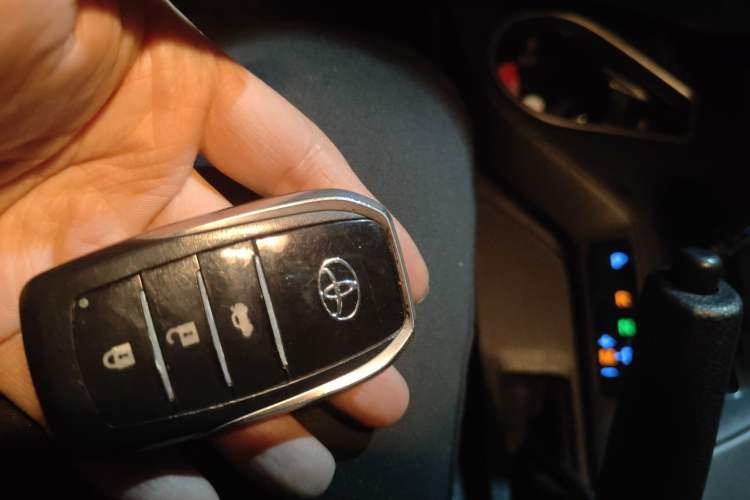 Used Toyota RAV4 2019 2.0L CVT Two-Wheel Drive Pioneer Edition China VI Standard