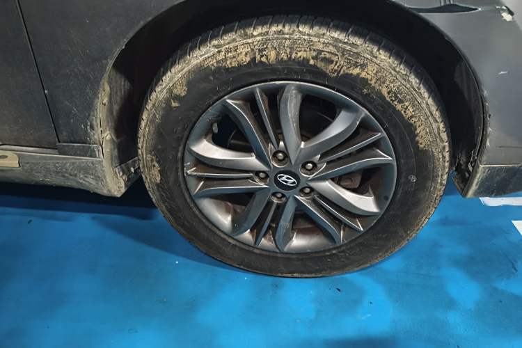Used Hyundai ix35 2015 2.0L Automatic 2WD Smart Version China V Standard Right Front Wheel Hub