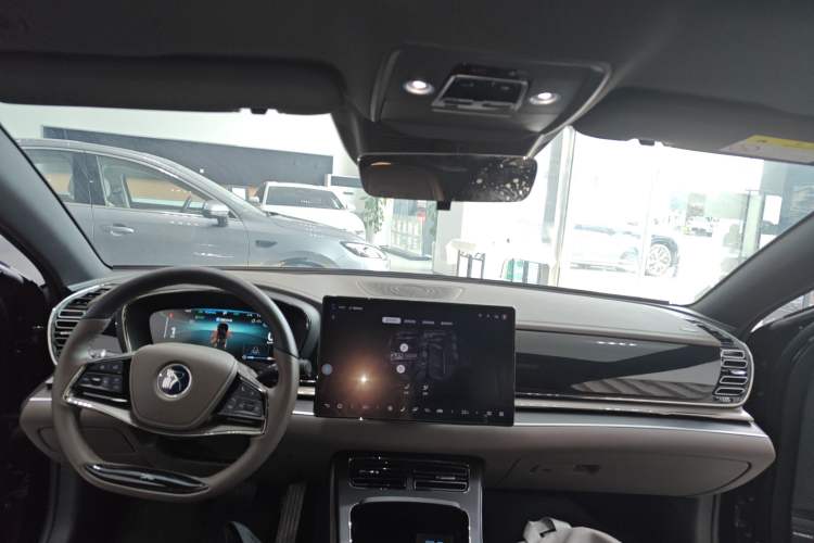 Used BYD Han 2024 DM-i Glory Edition 121KM Premium Model Center Console