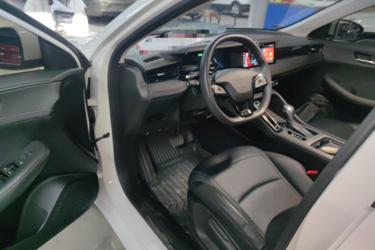 Used Roewe i5 2024 1.5L CVT Luxury Edition
