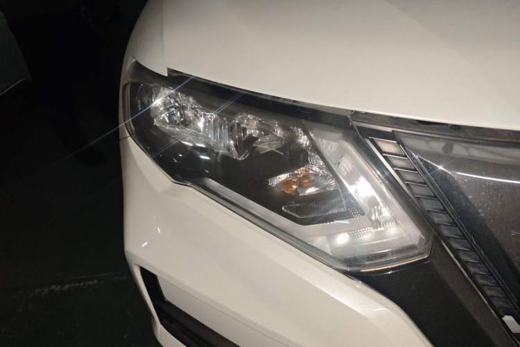 Used Nissan X-Trail 2019 2.0L CVT Smart Connect Comfort Edition 2WD
