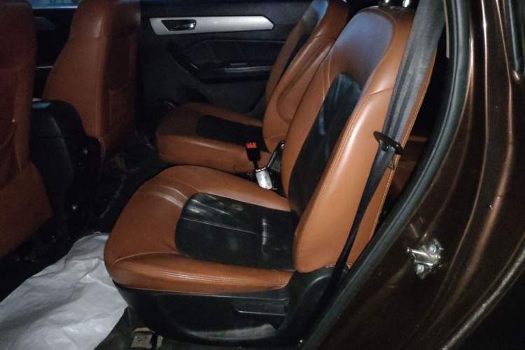 Used BAIC Weiwang M50F 2017 1.5L Luxury Model Left Rear Seat