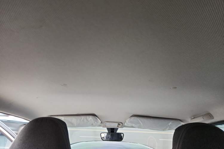 Used Wuling Hongguang MINIEV 2022 Macaron Premium Model – Lithium Ternary Battery