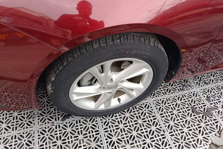 Used Buick Regal 2020 552T Elite Edition Left Front Wheel Hub