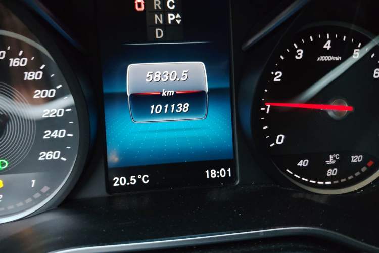 Used Mercedes-Benz V-Class 2021 V 260 L Long Wheelbase Prestige Edition
