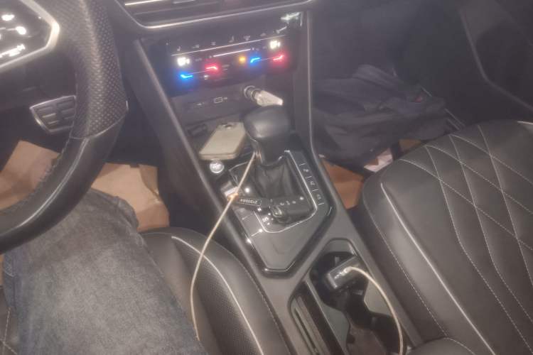 Used Volkswagen Tiguan L 2022 330TSI Automatic Two-Wheel Drive R-Line Enhanced Edition