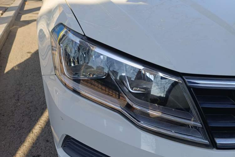 Used Volkswagen Jetta 2017 1.4L Manual Fashion Edition