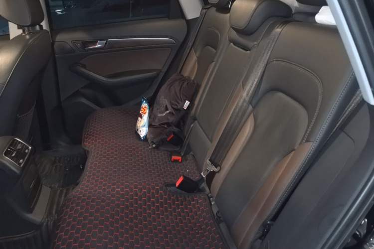 Used Audi Q5 2018 Collector's Edition 40 TFSI Technology Model

