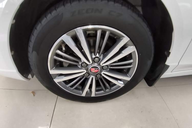 Used Roewe i5 2019 1.5L Manual 4G Connectable Langhao Edition