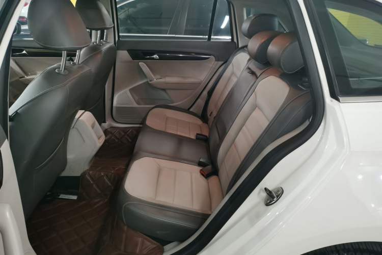 Used Volkswagen Gran Lavida 2013 1.6L Automatic Comfort Model