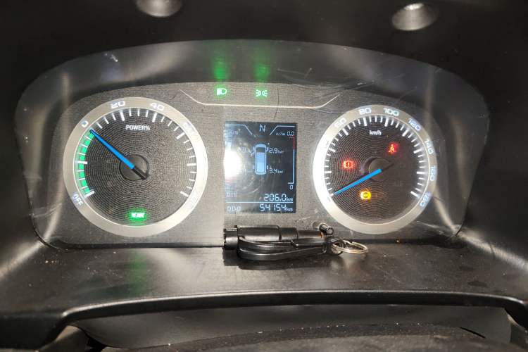 Used BAIC Ruixiang Boteng V2 EV 2022 Enclosed Van Standard Type Henan Lithium Battery Instrument Cluster